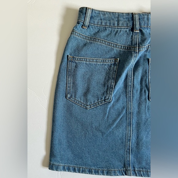 NWT Heels & Jeans Women’s Light Wash Mini Skirt SZ 26🩵 - Picture 7 of 14